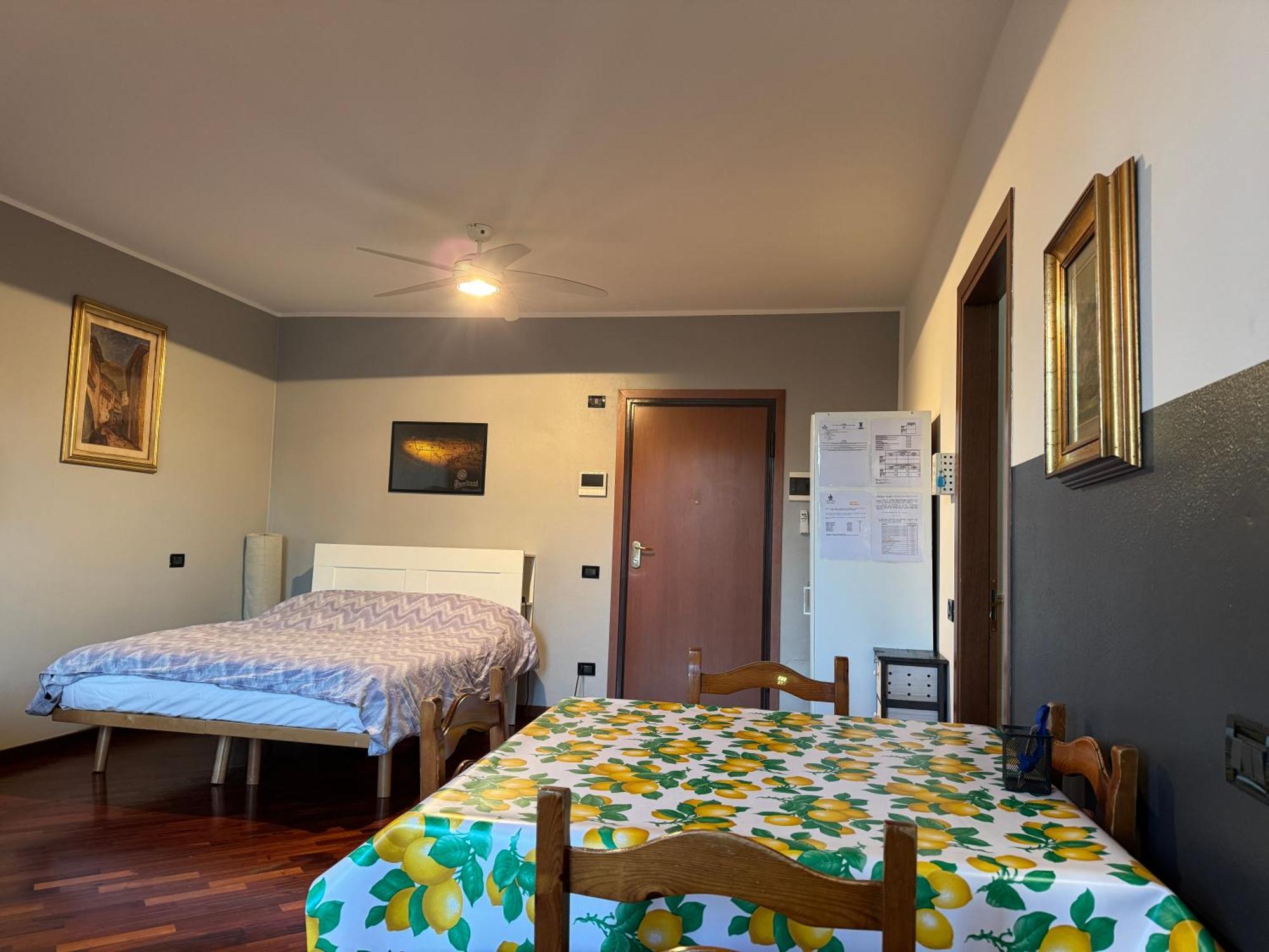 Ampio Monolocale Apartment เบรเชีย ภายนอก รูปภาพ